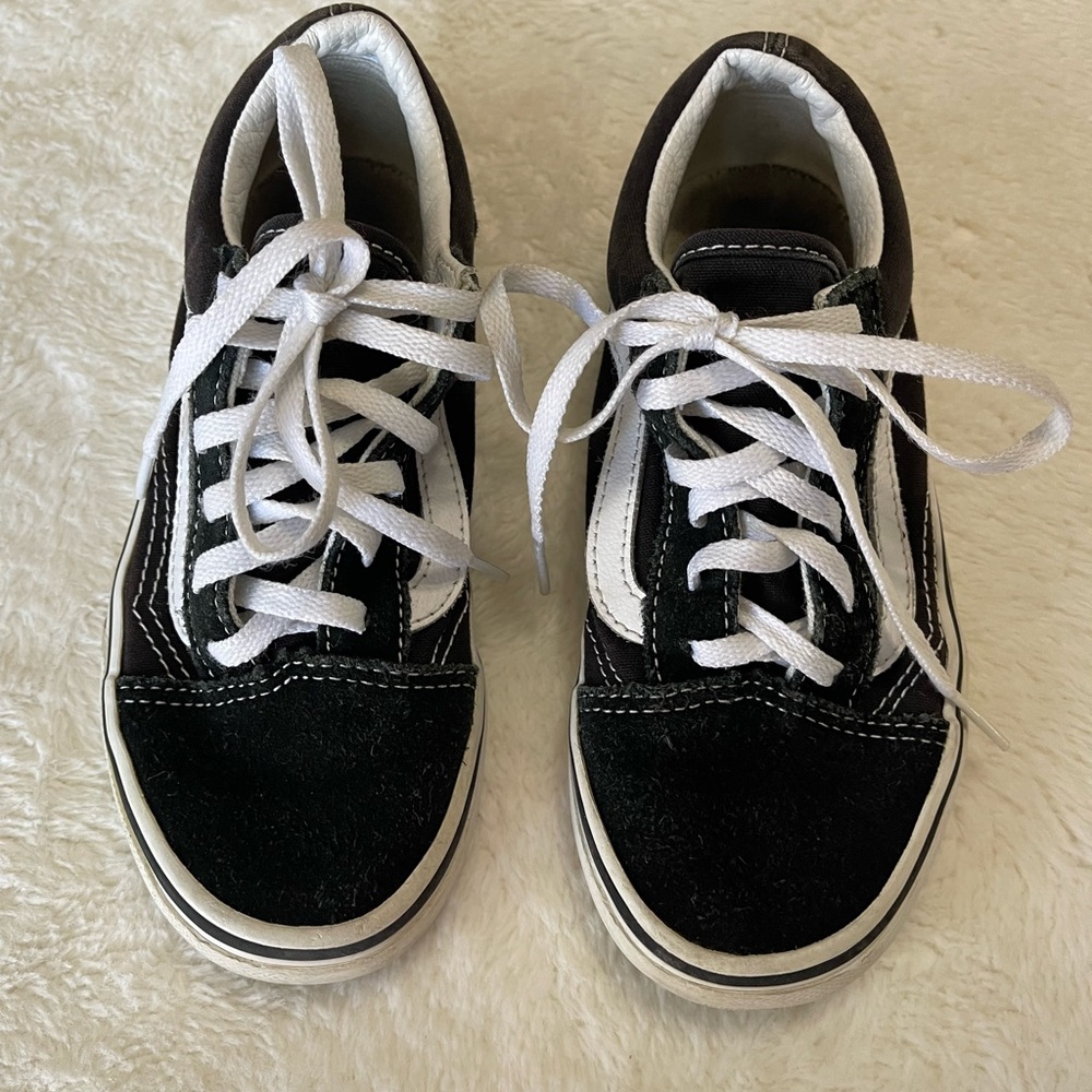 Vans Black Old Skool Kids Size 1